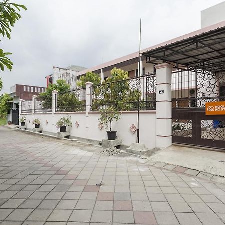 Koolkost Syariah Near Upn Veteran Ξενοδοχείο Medokanayu Εξωτερικό φωτογραφία